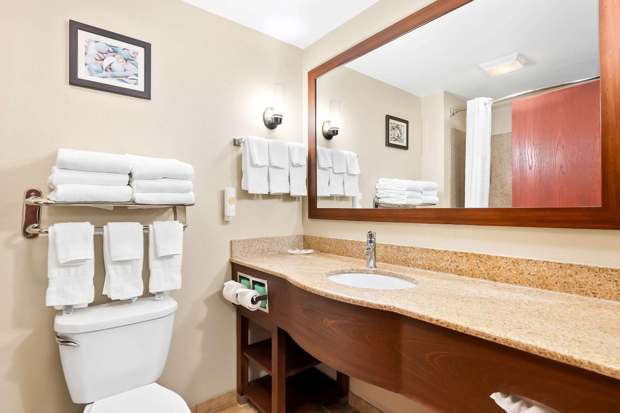 Comfort Suites Panama City Near Tyndall Afb Buitenkant foto